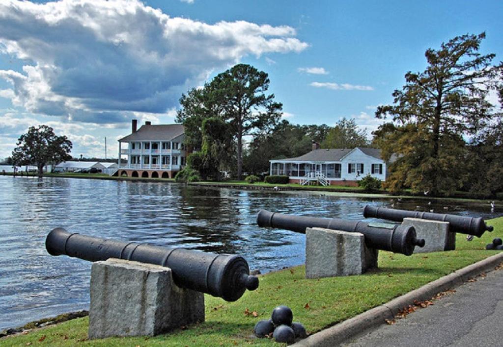 The Edenton Collection-The Granville Queen Inn Εξωτερικό φωτογραφία
